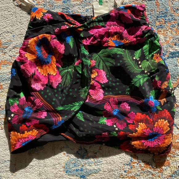 FARM Rio Black Floral Mini Skirt - Picture 1 of 6